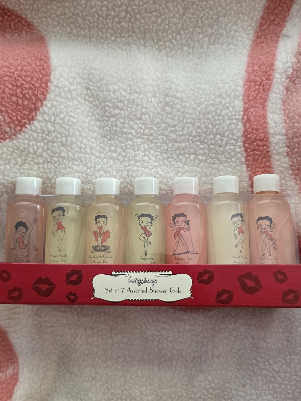 New Betty Boop Assorted Pink and Peach Shower Gel Gift Set